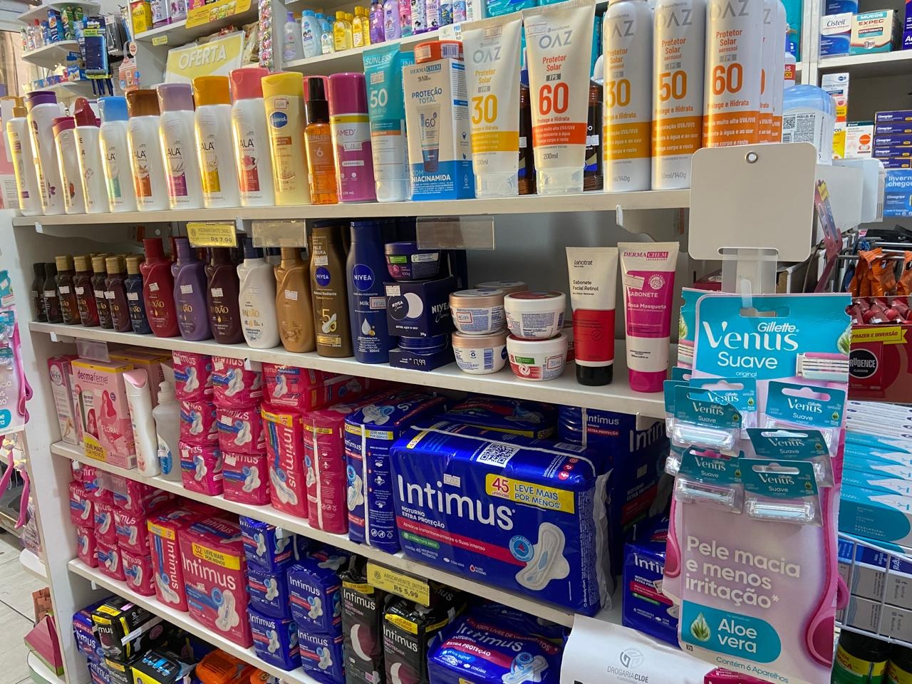 Prateleira de protetor solar